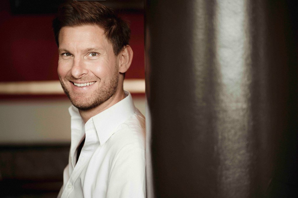 Pianists Kristians Bezeidenhauts un Sinfonietta Rīga Lielajā ģildē.