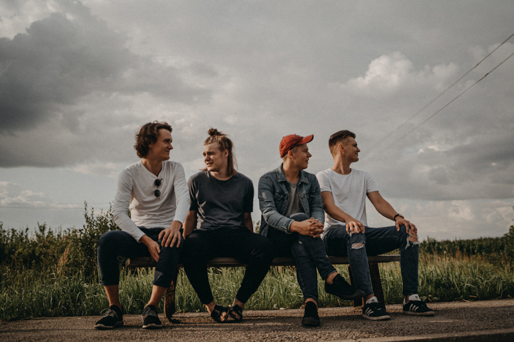 Grupa “Sudden Lights” pārceļ koncertu uz nenoteiktu laiku.