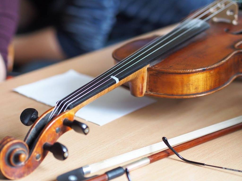 Ar vijoles spēlmaņu koncertu šoruden atsāksies tradicionālās instrumentu spēles festivāls “Dzīvā mūzika”