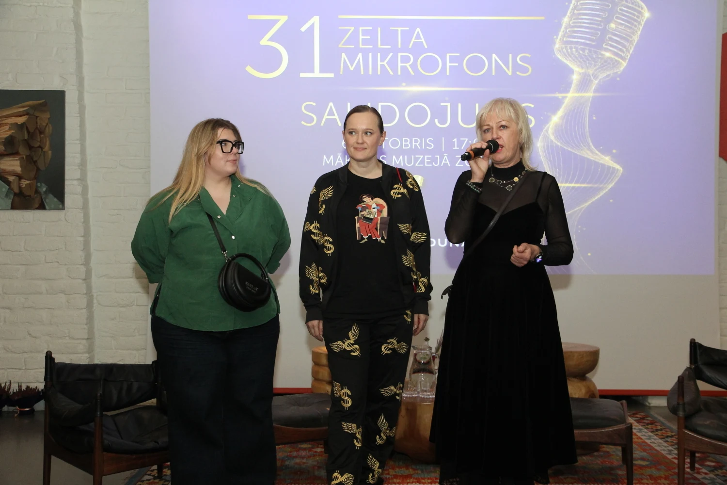 FOTO: “Zelta Mikrofons 31” salidojumā satiekas Latvijas mūzikas zvaigznes un nozares profesionāļi